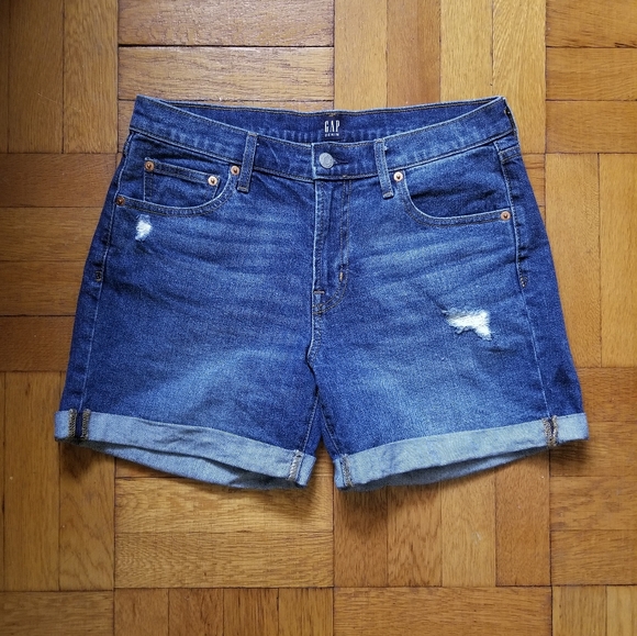 GAP Shorts - Picture 1 of 9